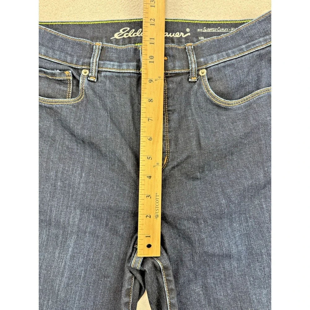 Eddie Bauer Slightly Curvy Straight‎ Leg Blue Jeans Size 10